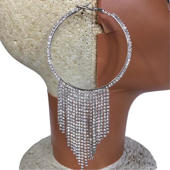 NOIR Dazzling earrings with rhinestone tassels - Picture 5 of 9